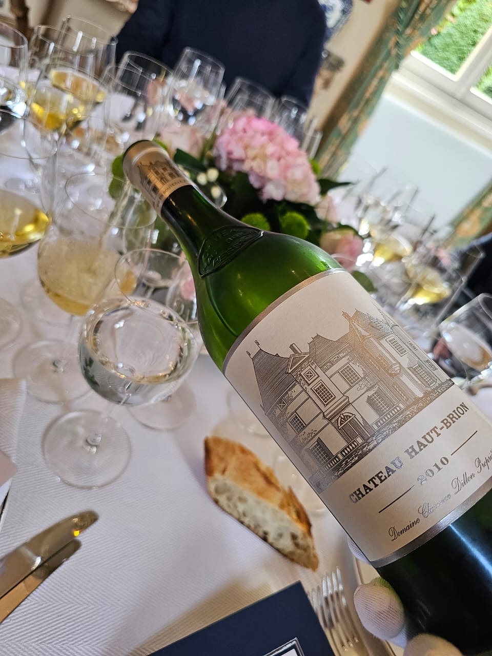 Live the Bordeaux experience & be part of our journey through the world’s most iconic vineyards.